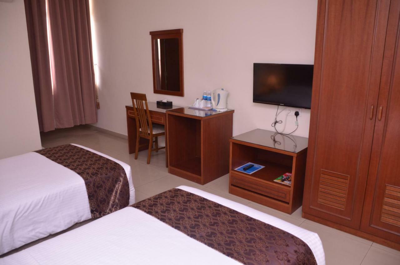 Hotel Palm Inn Butterworth Exterior photo